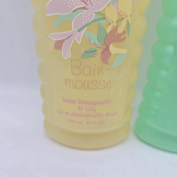 Avon Bubble Bath Sweet Honeysuckle & Lily, Cucumber Melon 24 Fl Oz New Sealed - Picture 2 of 5